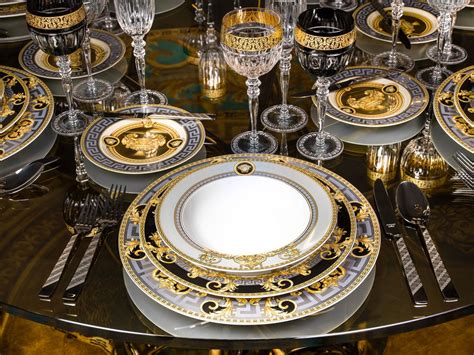 service vaisselle versace|Versace porcelain.